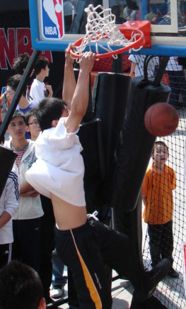 关爱女性，欢庆最美女神节！